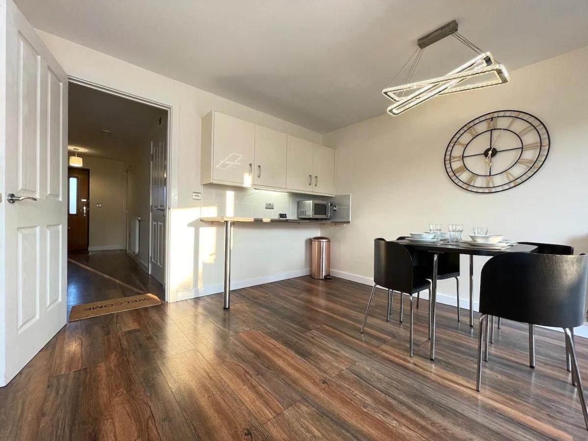 Chic Manchester Townhouse Near Old Trafford Bagian luar foto